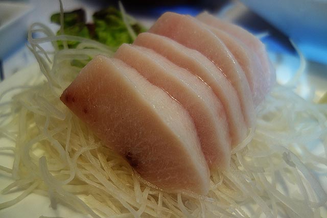 ca-co-kiem-sashimi-nhat.jpg